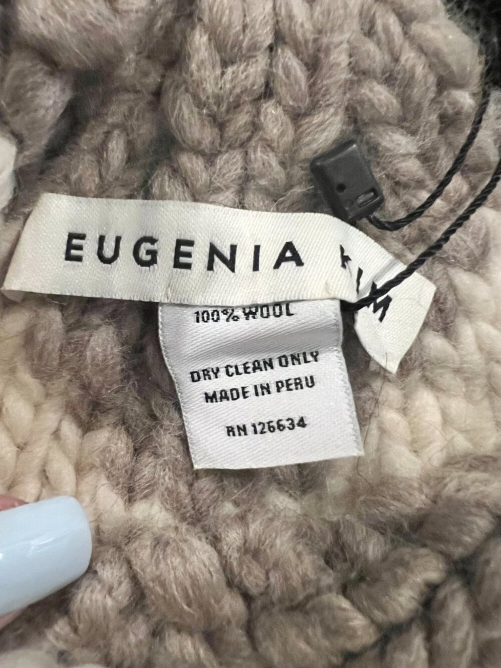 NWT Eugenia Kim Chunky Wool Siamese Kitty Cat Hooded Scarf - Picture 5 of 7